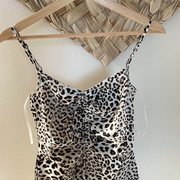 Francesca’s Leopard Mini Dress - Picture 6 of 7